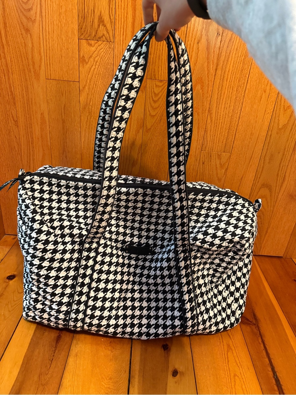 Vera Bradley Large Duffel Bag: Houndstooth - Picture 3 of 7